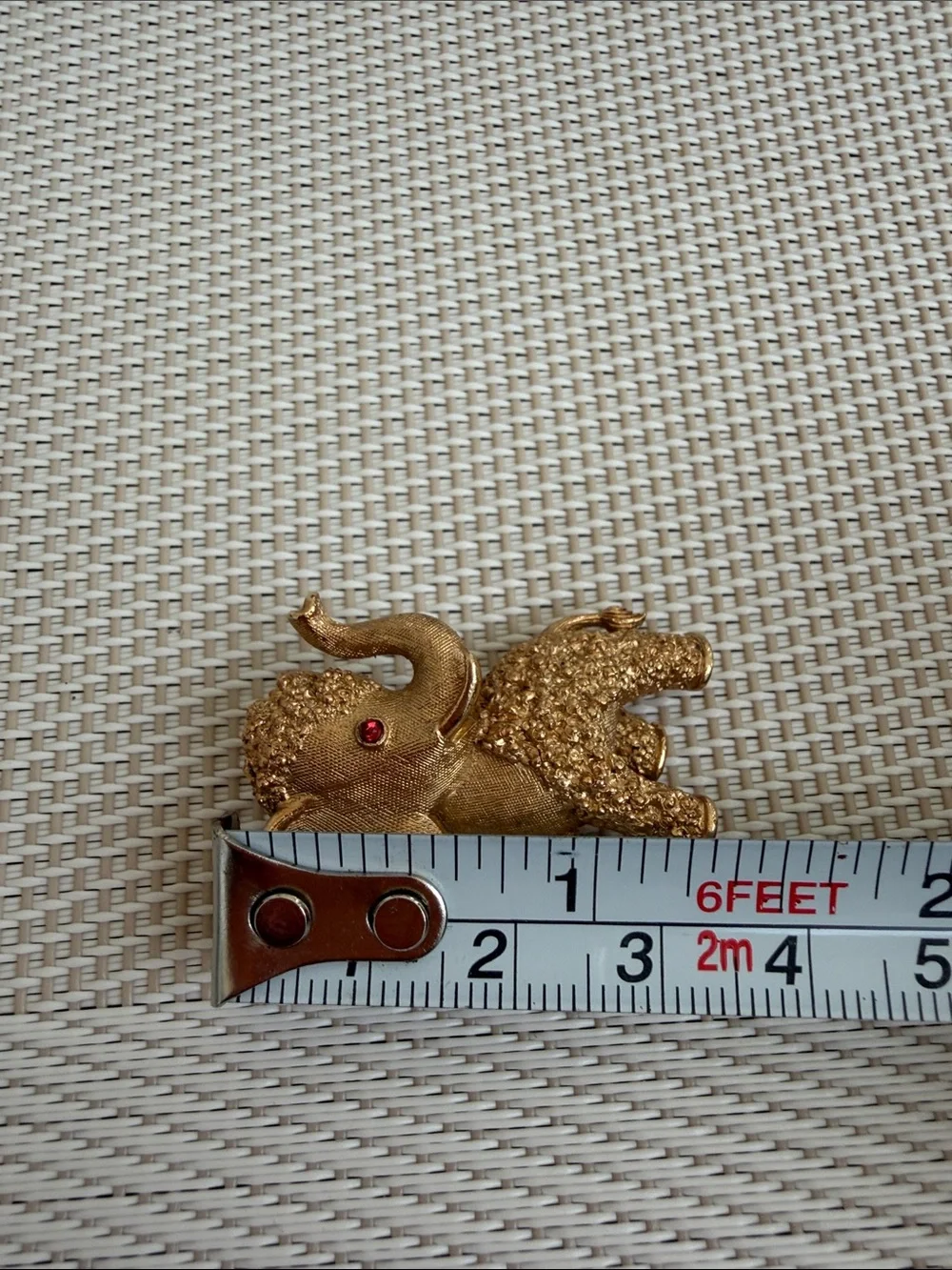 VTG CROWN TRIFARI RARE gold tone elephant brooch 1.5” tall